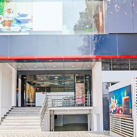 Hotel Super Collection O Niladri Road Kammasandra Zewnętrze zdjęcie