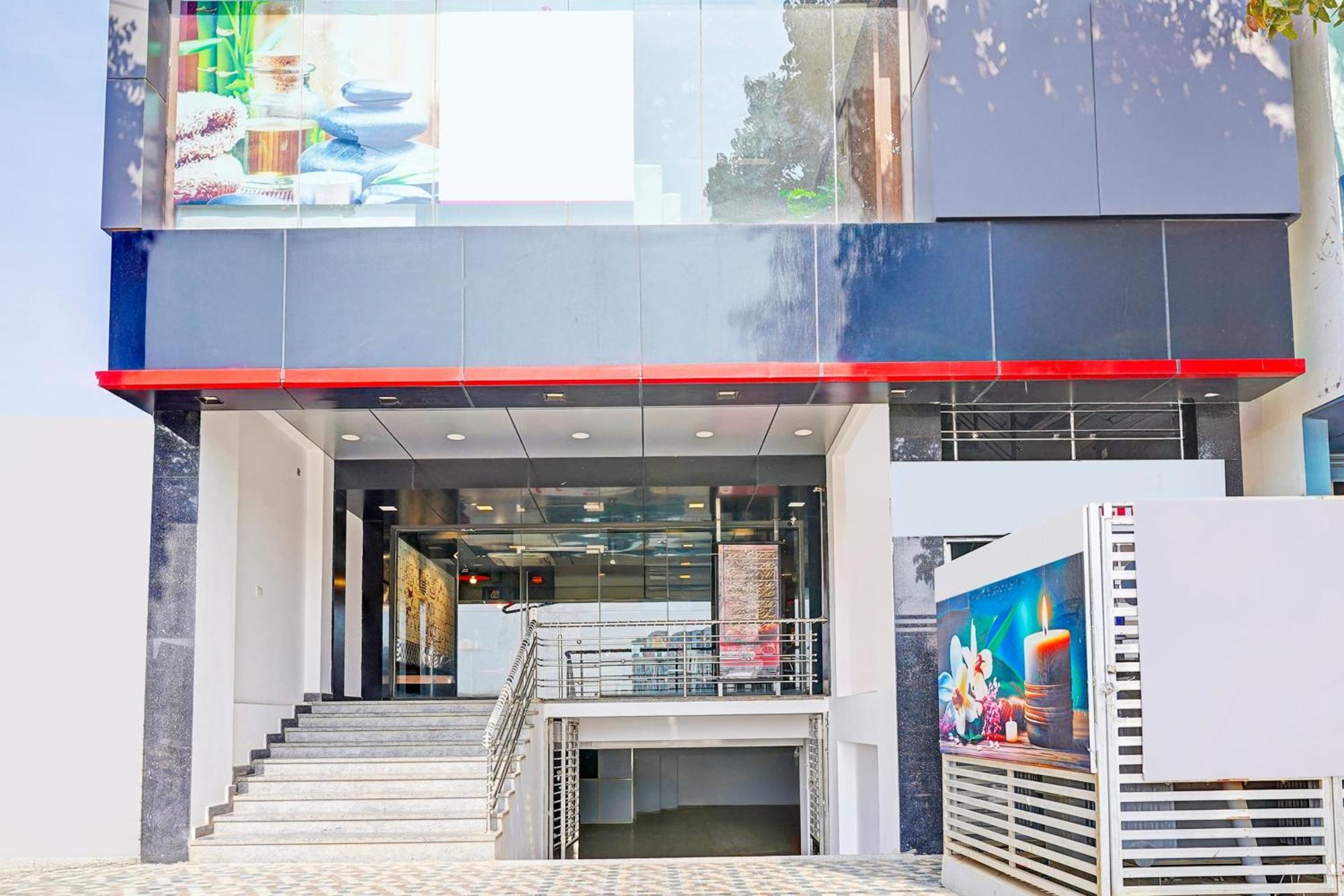 Hotel Super Collection O Niladri Road Kammasandra Zewnętrze zdjęcie