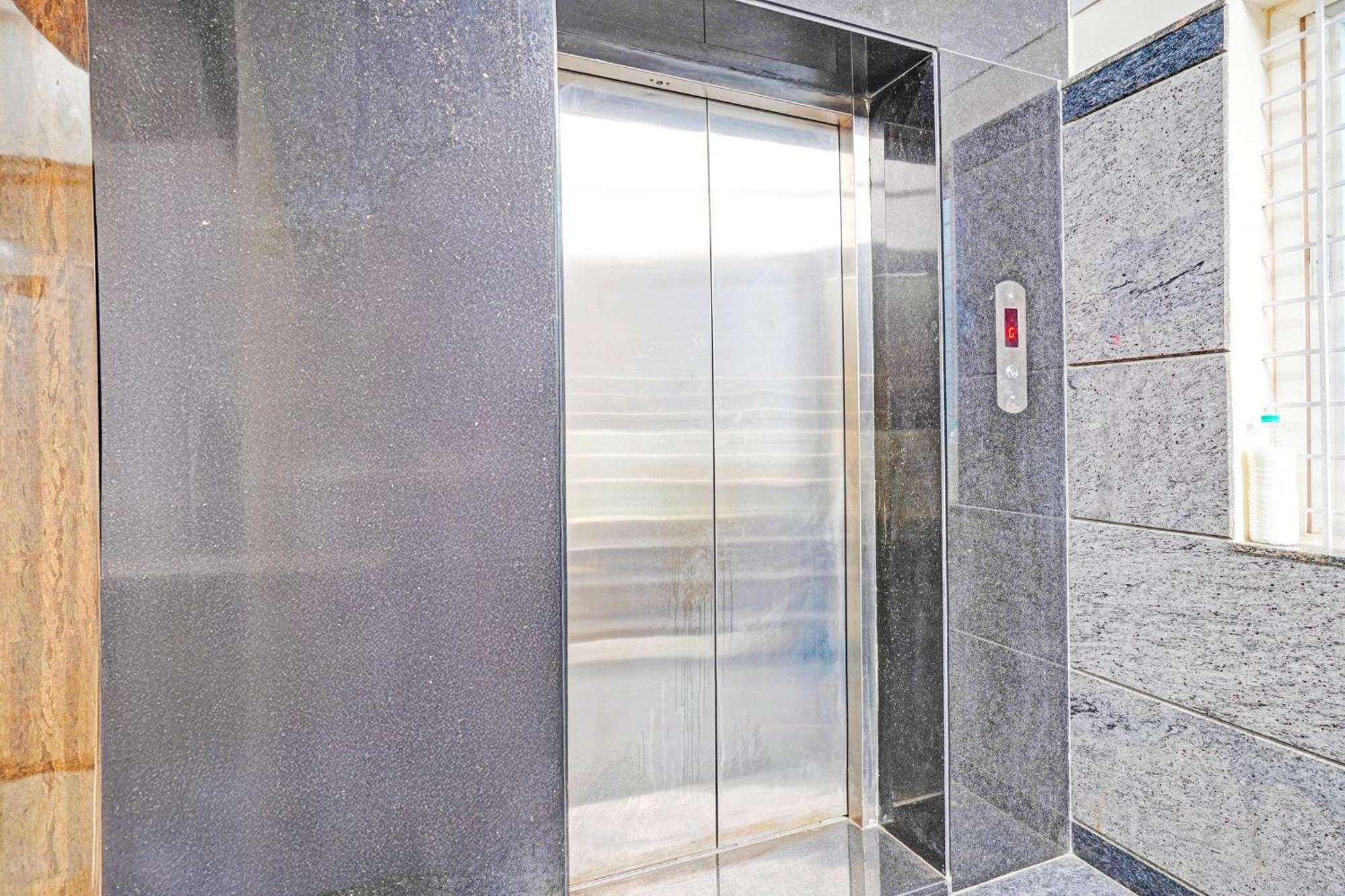 Hotel Super Collection O Niladri Road Kammasandra Zewnętrze zdjęcie